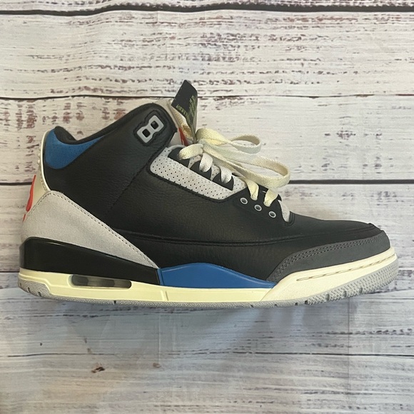 Air Jordan 3 Retro ‘Rare Air’/NIKE